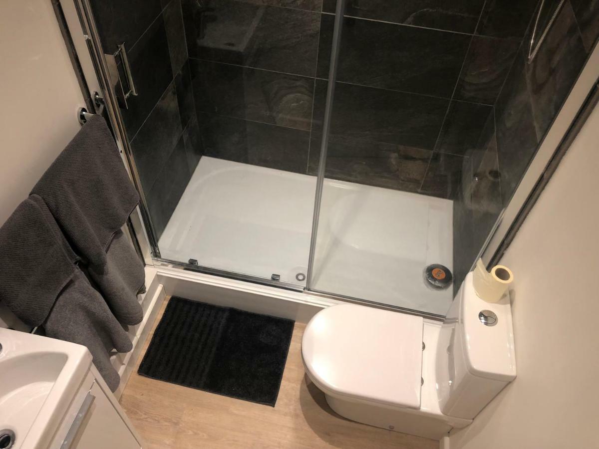 Home-From-Home - Self Catering Garden Apartment, Waterlooville Exteriör bild